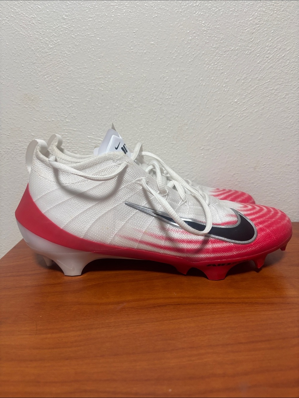 Nike Zoom Vapor Elite 1 Metallic white Soccer Cleats size 9.5 New